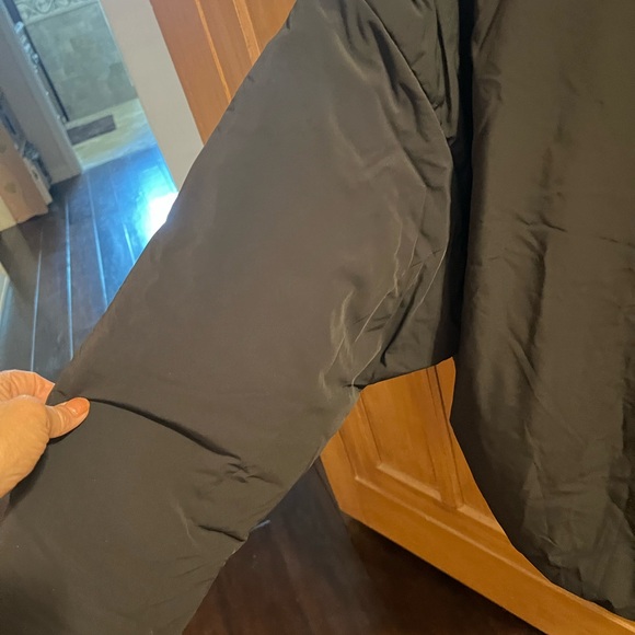 Fear of God Essentials Black crop bomber jacket, lightly padded, NWT L - Picture 10 of 10